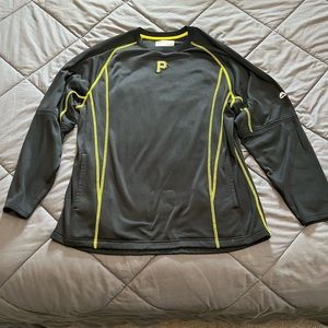 Majestic Long Sleeve Pittsburgh Pirates Pullover